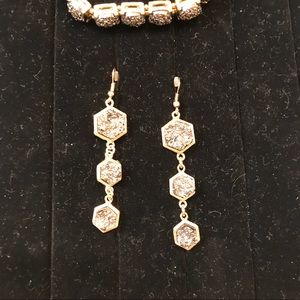 Earring and bracelet set